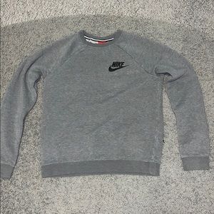 Grey nike sweater.